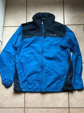 Columbia Bright Blue and Black Packable Wind Jacket